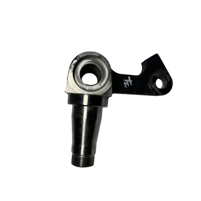 Knuckle kemudi forklift 80DH-413000 tahan lama untuk CPCD100RG di bengkel mesin
